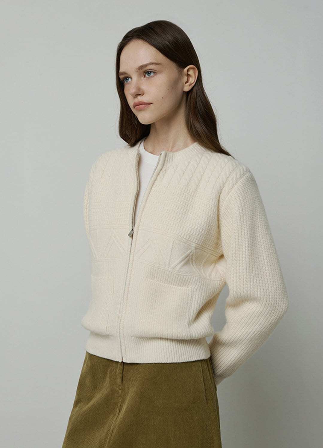 [국내백화점] 잇미샤 니트 울 반팔 라운드넥 신상 정품 여성용 출근룩 하객룩 430,990원