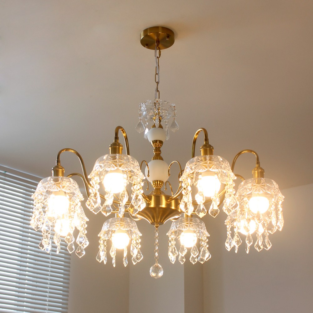 [데코하우스] 인테리어 샹들리에 베르나 8등 브론즈 엔틱 클래식 조명 289,000원