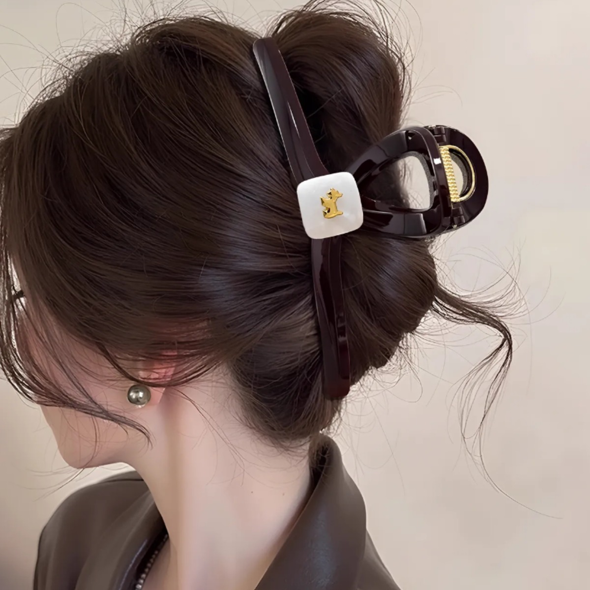 COCOMONSTER 프리미엄 핸드메이드 대형 올림머리 헤어 집게핀 15cm 26,000원