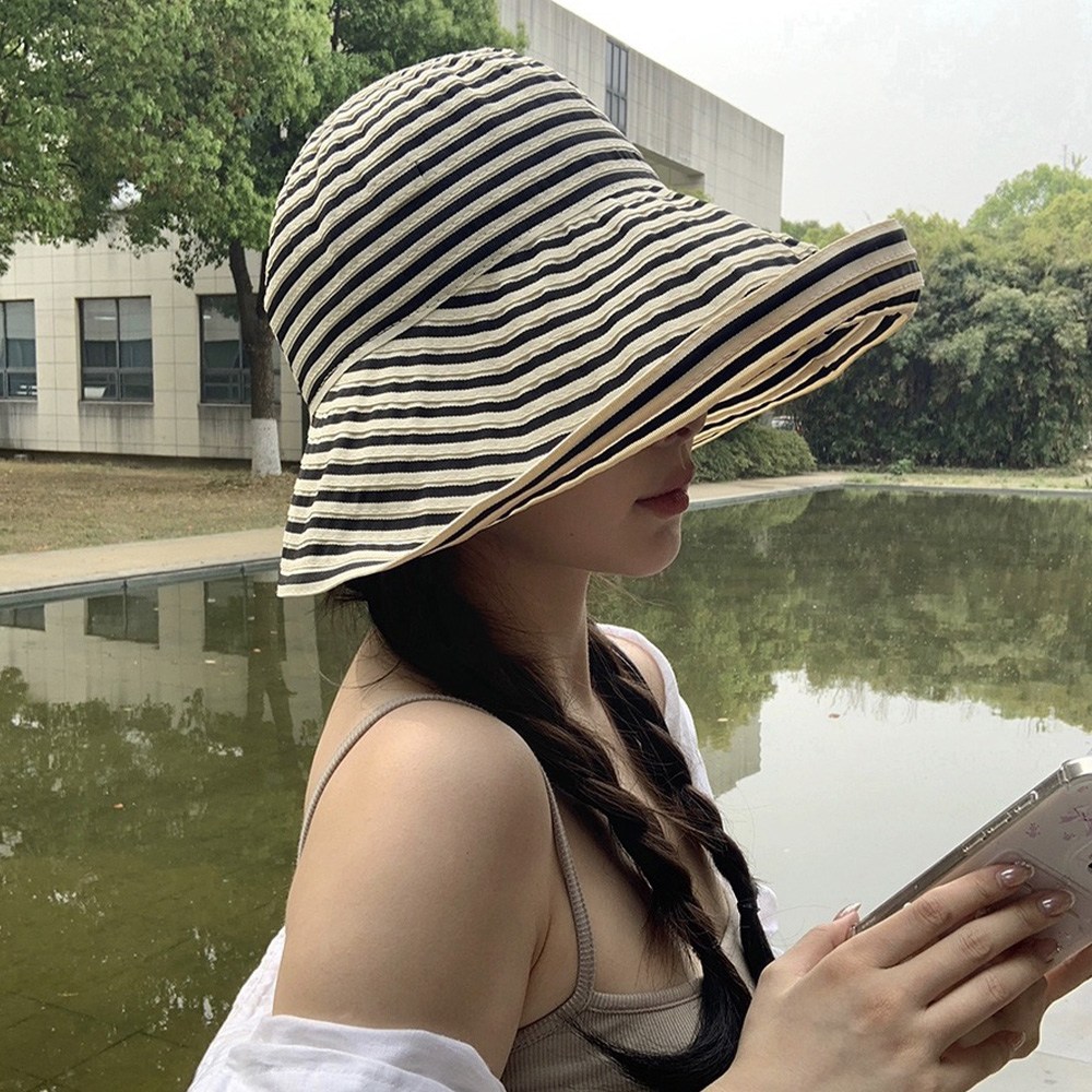 태미스 와이드챙 스트라이프 버킷햇 모자 17,900원