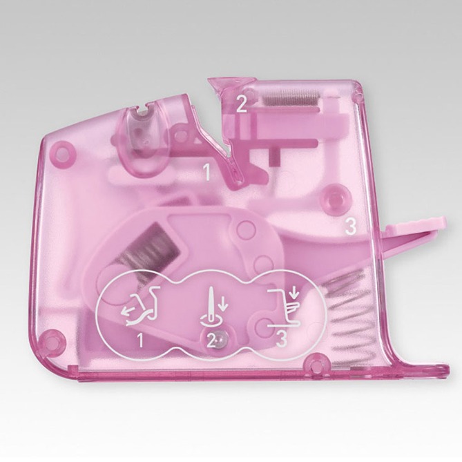 Clover 신형 퀵 자동 원터치 손바늘실 끼우개 10-520 16,200원