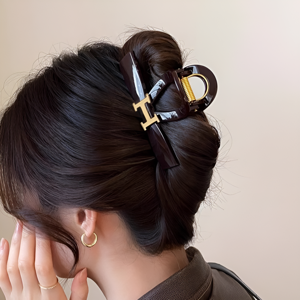 러키유니 예쁜올림머리 골드H 영문포인트 리본 헤어집게핀 18,000원