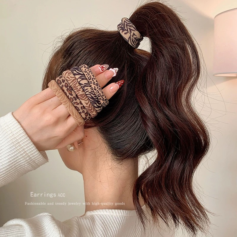 고탄력 심리스 여성 헤어타이 레오파드 고무줄 내구성 헤어타이 10p 5,900원