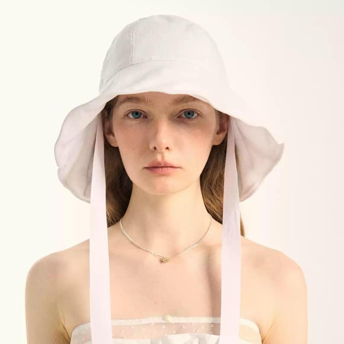 HALOPICK 챙넓은 와이어 이중착용 여성 린넨 벙거지 턱끈 버킷햇모자 22,900원