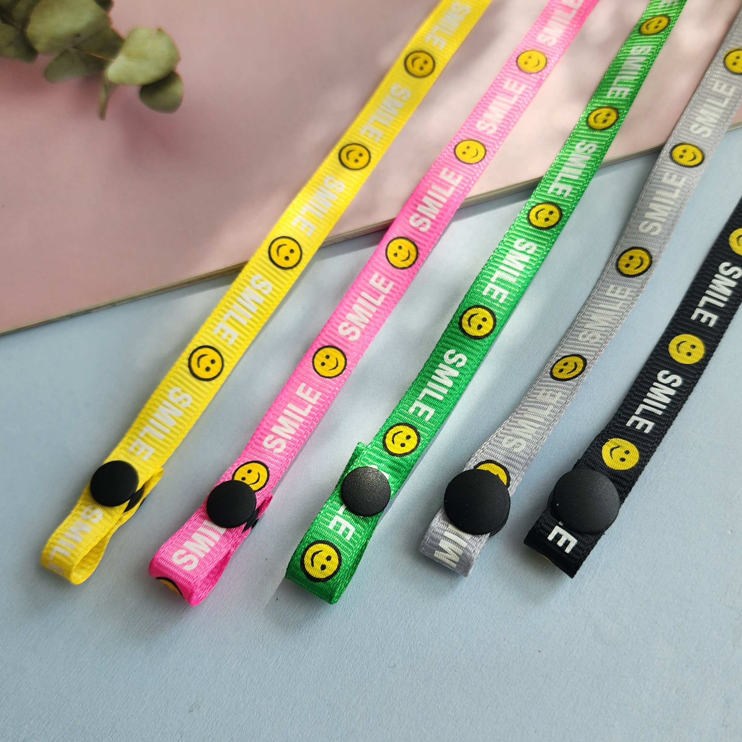 뱅뱅 스마일 마스크줄 5개1세트 데일리 가벼운 똑딱이 마스크스트랩 11,900원