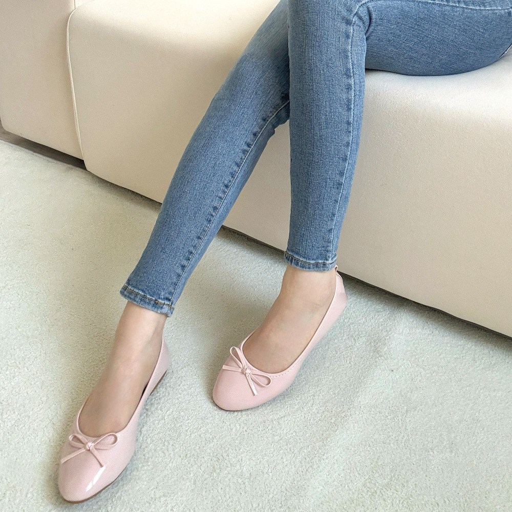 러블리디 소피 편안한 애나멜 리본장식 플랫 슈즈 19,900원