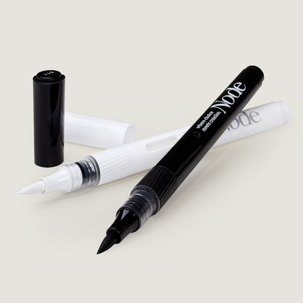 쉴드 노드 대용량 아티스트 아크릴 브러시 마커 낱색 화이트 블랙 1,540원