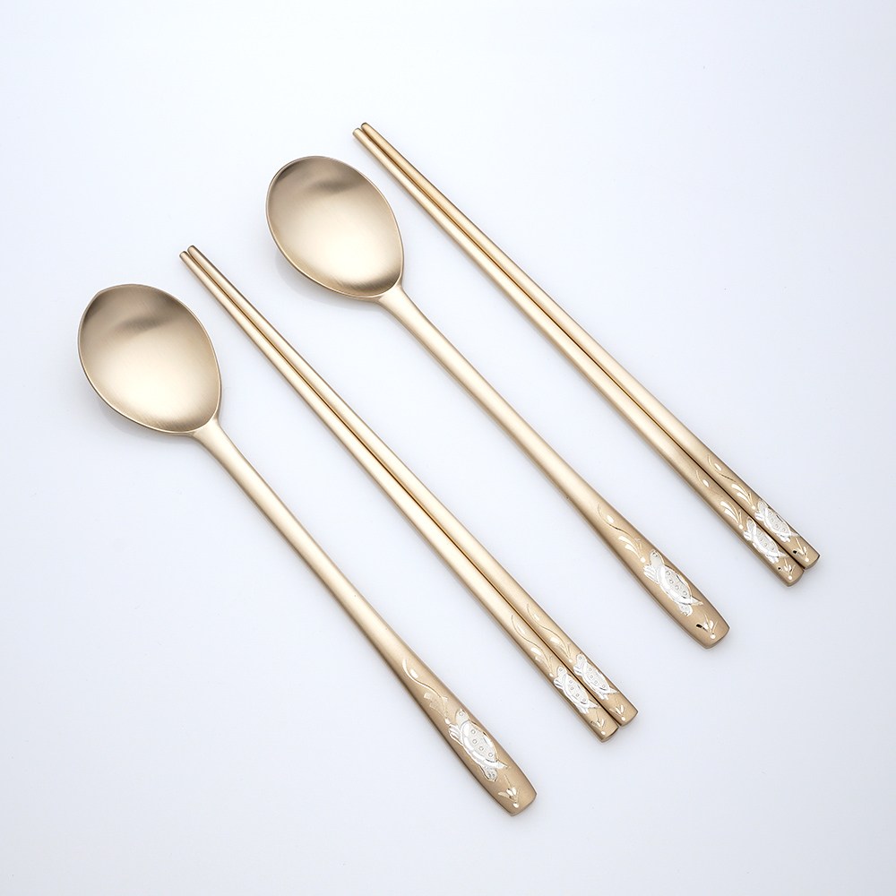 [한국도자기리빙] 리한 은상감 거북 유기수저 2인세트, 1개 199,000원