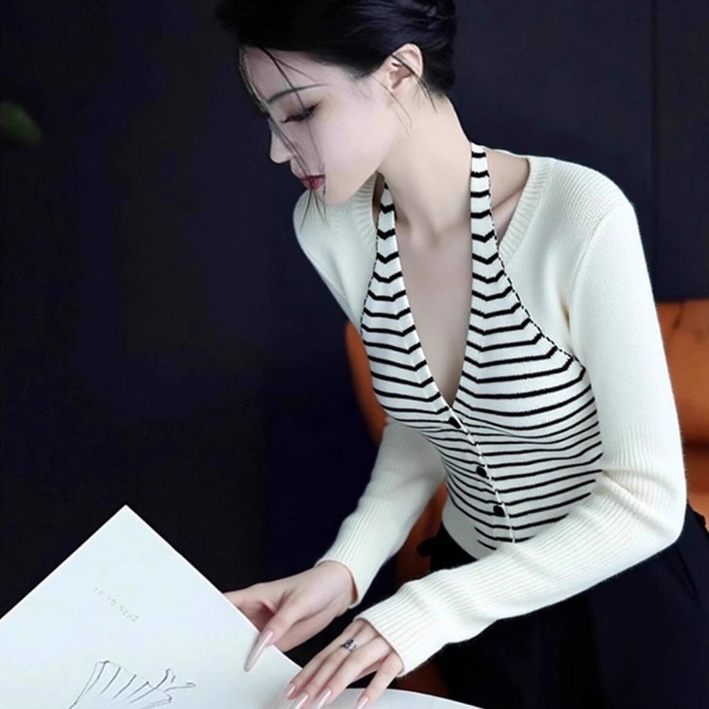 페이준 여성 봄가을 브이넥 유니크 디자인 예쁜  레이어드룩    긴팔 스트라이프 니트 YJ432 19,330원