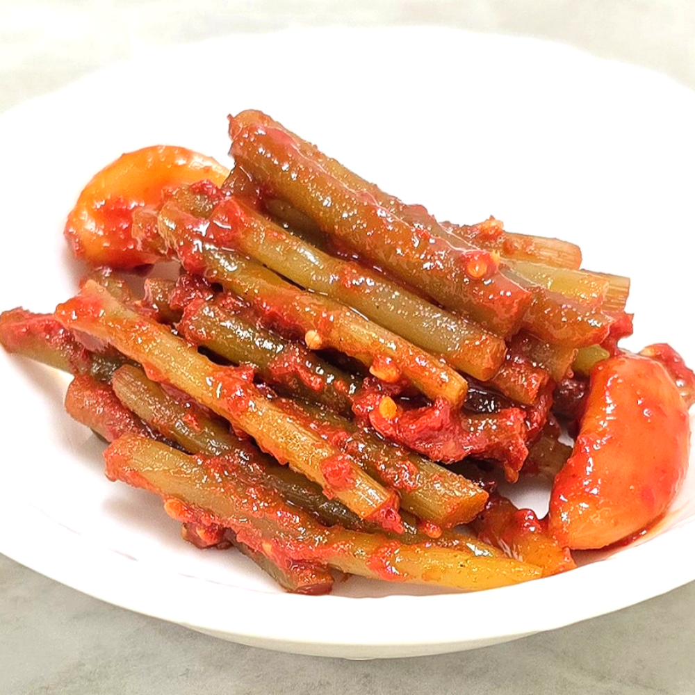 동백찬 마늘쫑 무침 장아찌 2kg 4kg 8kg 16kg 고추장 삭힌 대용량 업소용 식당 두남 66,430원