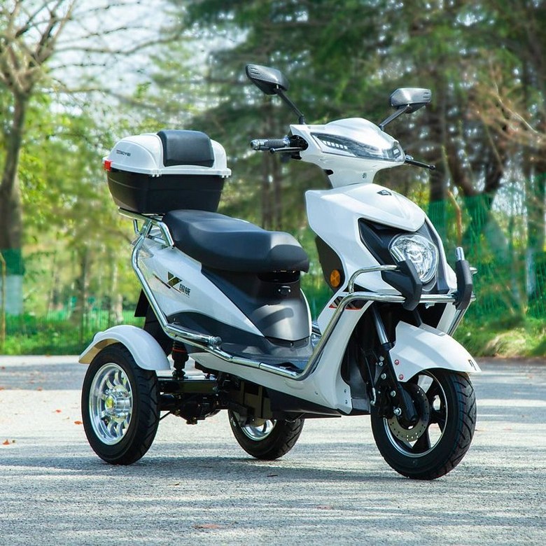 3륜 전기 스쿠터 노인 바이크 삼발이 오토바이 3발 2,211,700원