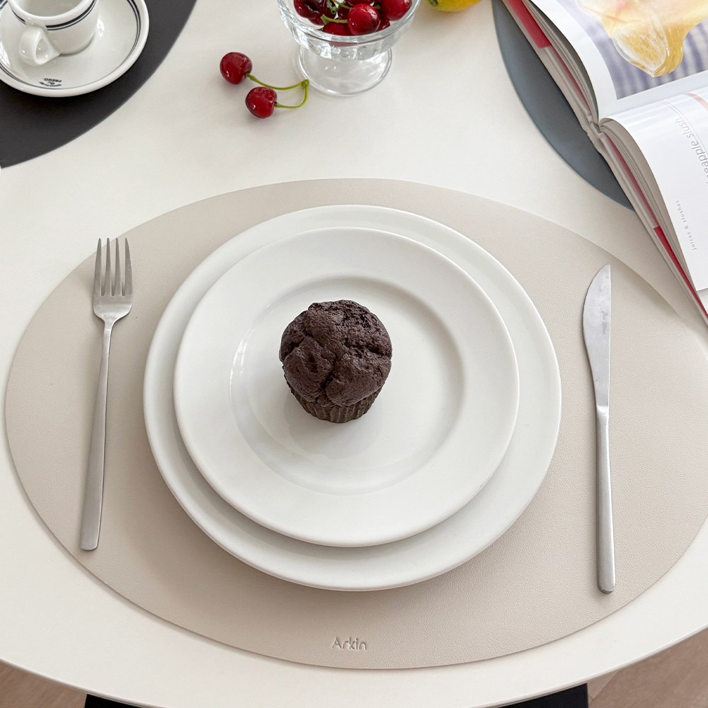 아르킨 어반 가죽 테이블매트 식탁매트 생활방수, 1개, 1인(오벌), 베이지 35,000원