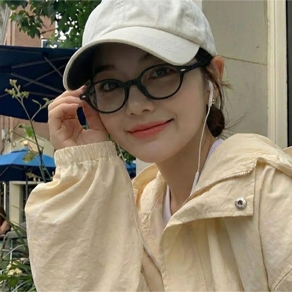 라피던트 긱시크 오벌 뿔테 안경 18,570원