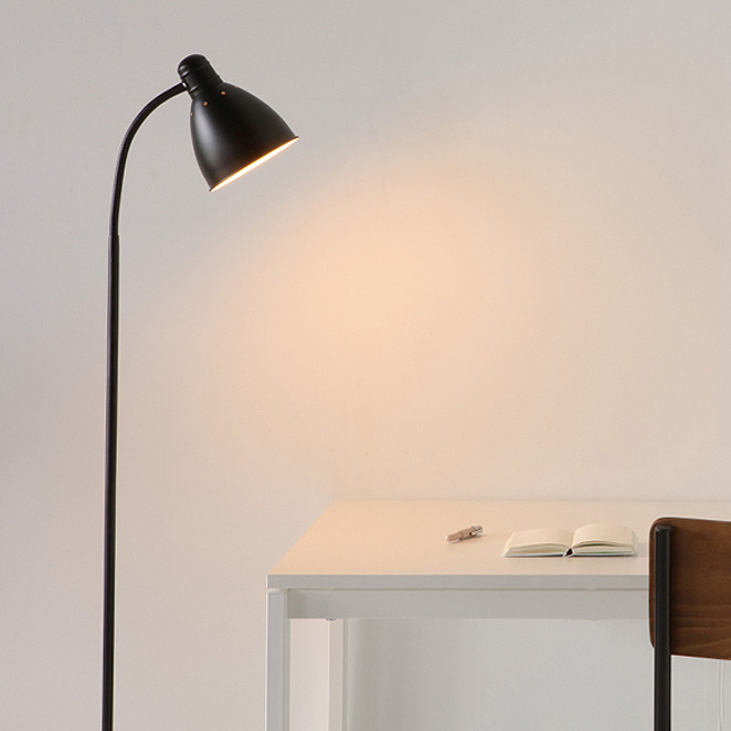 마켓비 RUSTA 장스탠드 E26 KS1322F, 블랙 32,550원