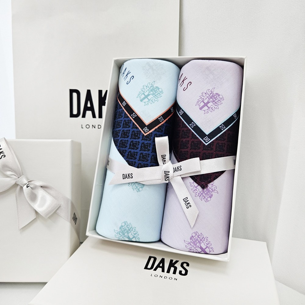 [정품/선물포장] 닥스 패턴 손수건 2장 선물세트 쇼핑백 포함 31,500원