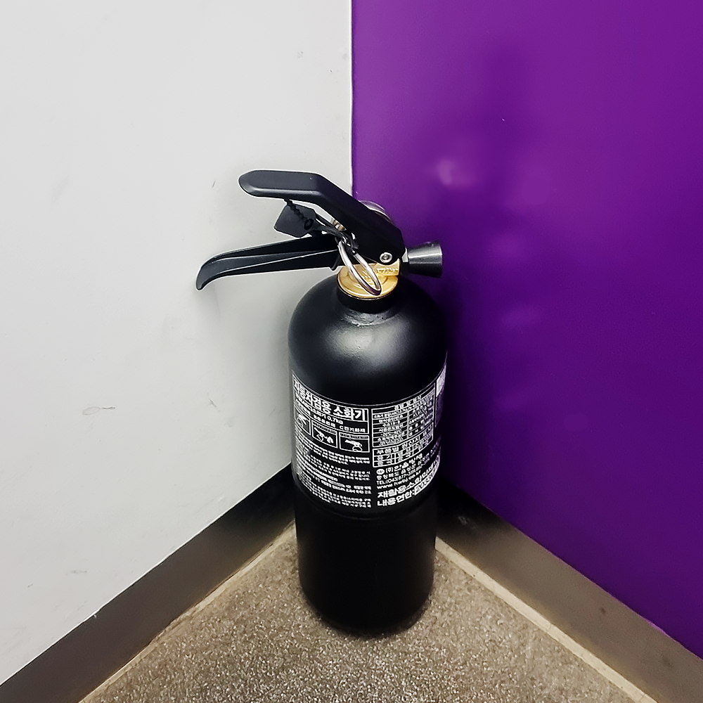 차량용소화기 0.7kg ABC분말 축압식 자동차겸용 가정용 캠핑용 국산, 블랙, 1개 22,300원