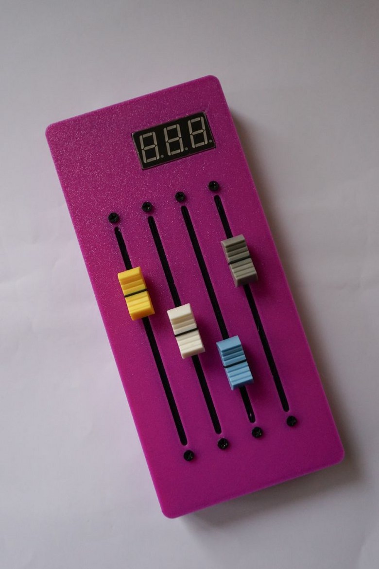 MIDI 컨트롤러 호스트 페이더 드로잉 4채널 소형 4채널-빨간색 106,500원