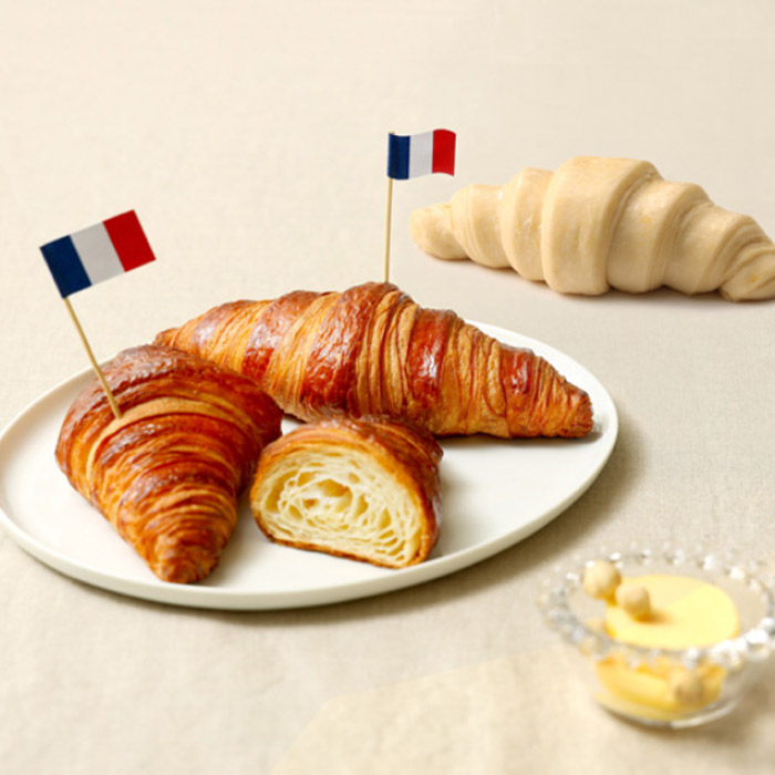 [도도나몰] 프랑스 AOP 샤랑트푸아투 크로와상 냉동생지, 30개, 75g 59,900원