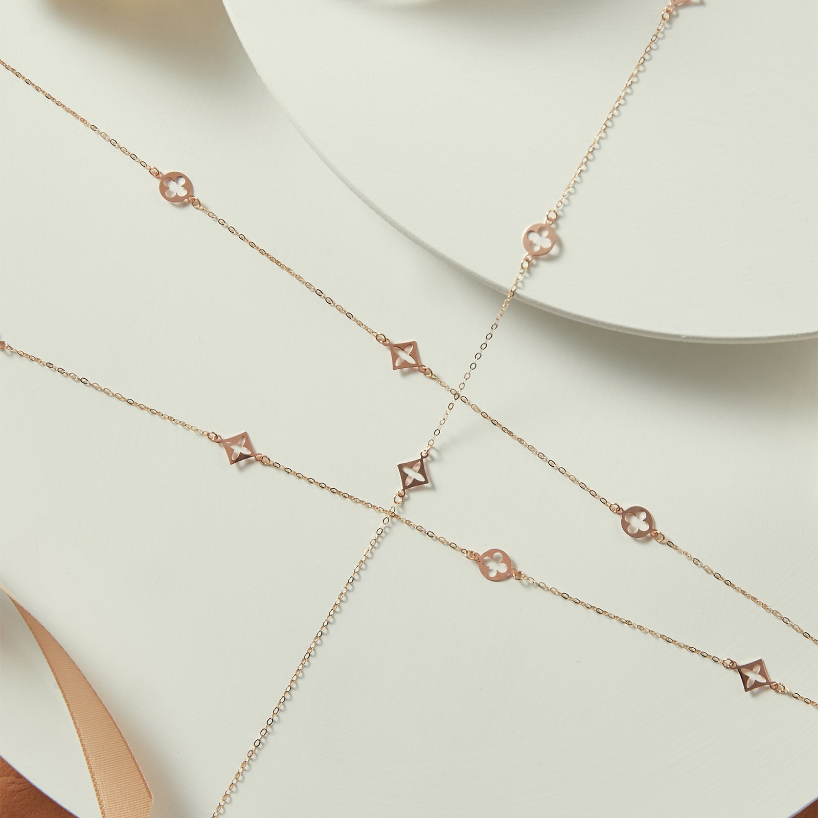 펠리체골드 14K 트윙클 컬렉션 목걸이(+선물포장) 골드 체인 금 선물추천 부모님선물 심플 모던 선물 유니크 데일리 한줄 사각 기념일 고급 레이어드 318,360원