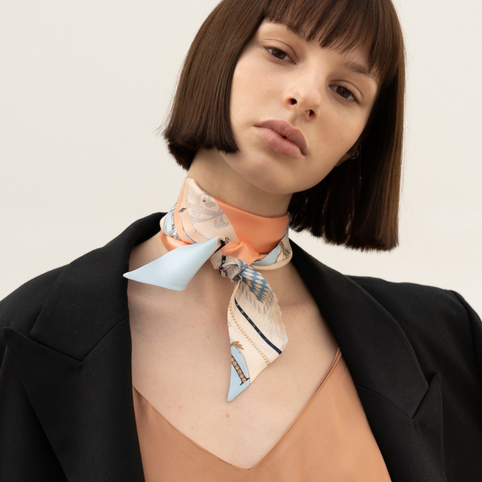 [생럭슈]실크 쁘띠스카프 플레인 2color SL21SSTPN 62,000원