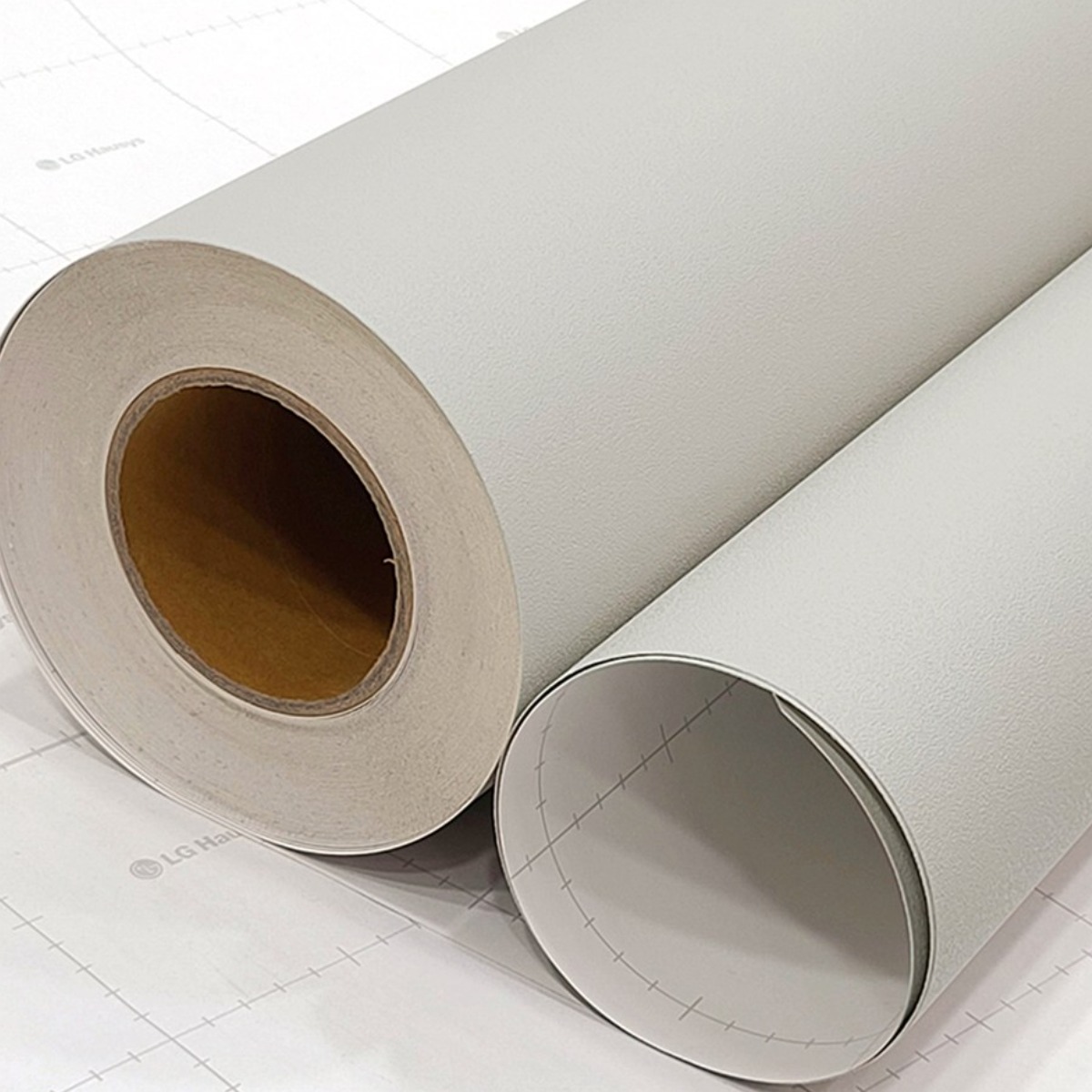 LX하우시스 인테리어필름 1롤(25M/50M) 엠보 샌드 5종, 샌드 베이지그레이 ES140 420,000원