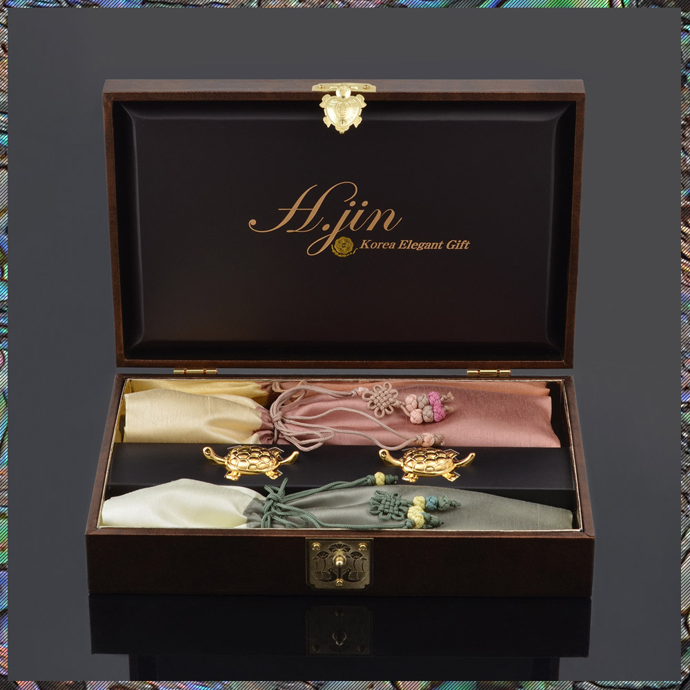 현진 백수백복 진공 부부 티타늄 금수저세트2인+수저받침+포장+쇼핑백/ 정년퇴직의미있는선물 10주년기념품추천 중국인들이좋아하는선물, 1개 124,000원