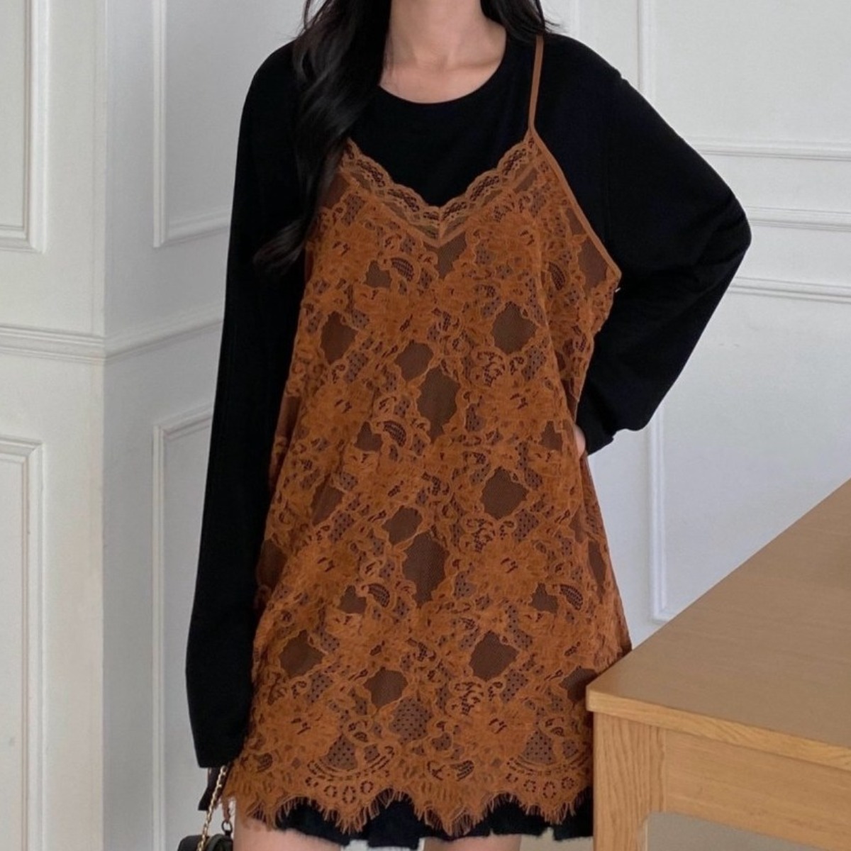 루즈핏 레이스 뷔스티에 레이어드 롱티셔츠 세트 여성 체형커버 나시 43,900원