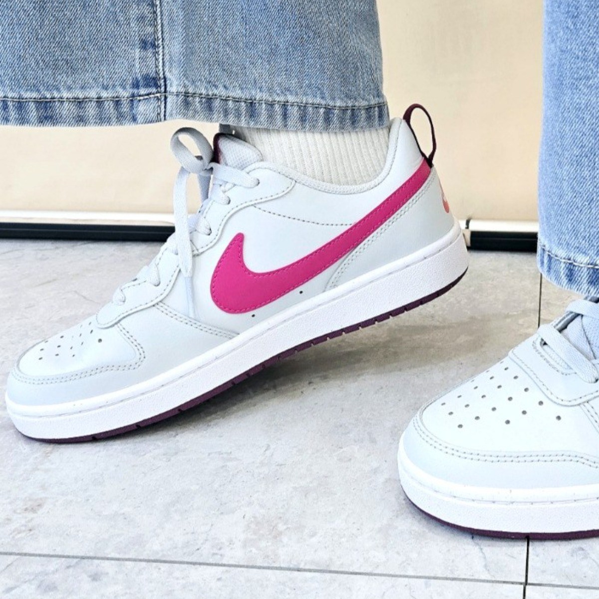 나이키 여성 운동화 코트버로우2 그레이핑크 가죽 발편한 학생 패션 얼룩지우개증정 62,000원