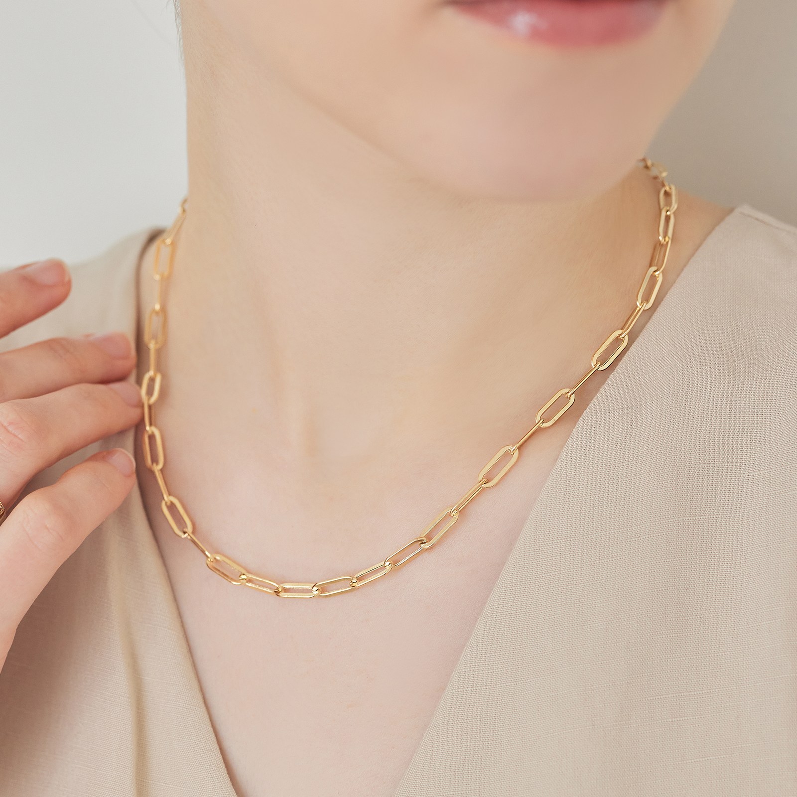 펠리체골드 14K,18K 시그니처 클립 목걸이 (M) (+선물포장) 할로우 체인 금 데일리 골드 클립 여자친구 선물 볼드 기념일 2,137,380원