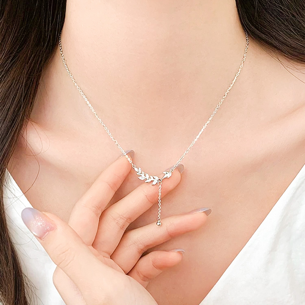일호장신구 리프 베일 조절 체인 목걸이 써지컬스틸 나뭇잎 큐빅 여성 심플 데일리 패션주얼리 12,900원