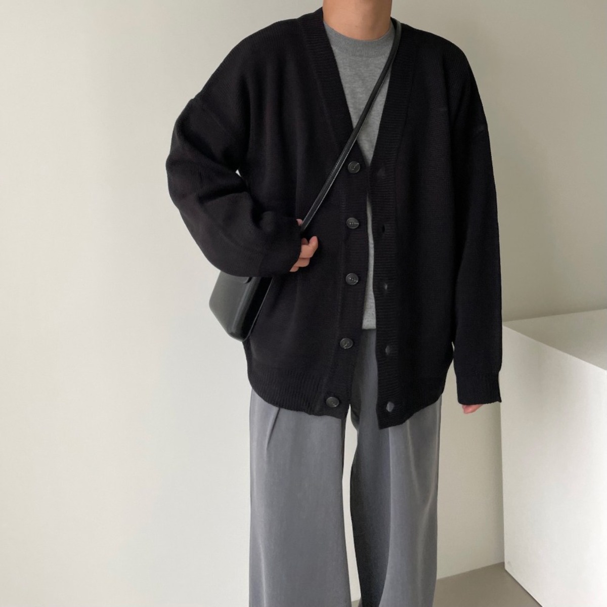 르위 고중량 가오리핏 가디건 빅사이즈 니트 간절기 긴팔 오버핏 아우터 남녀공용 39,900원