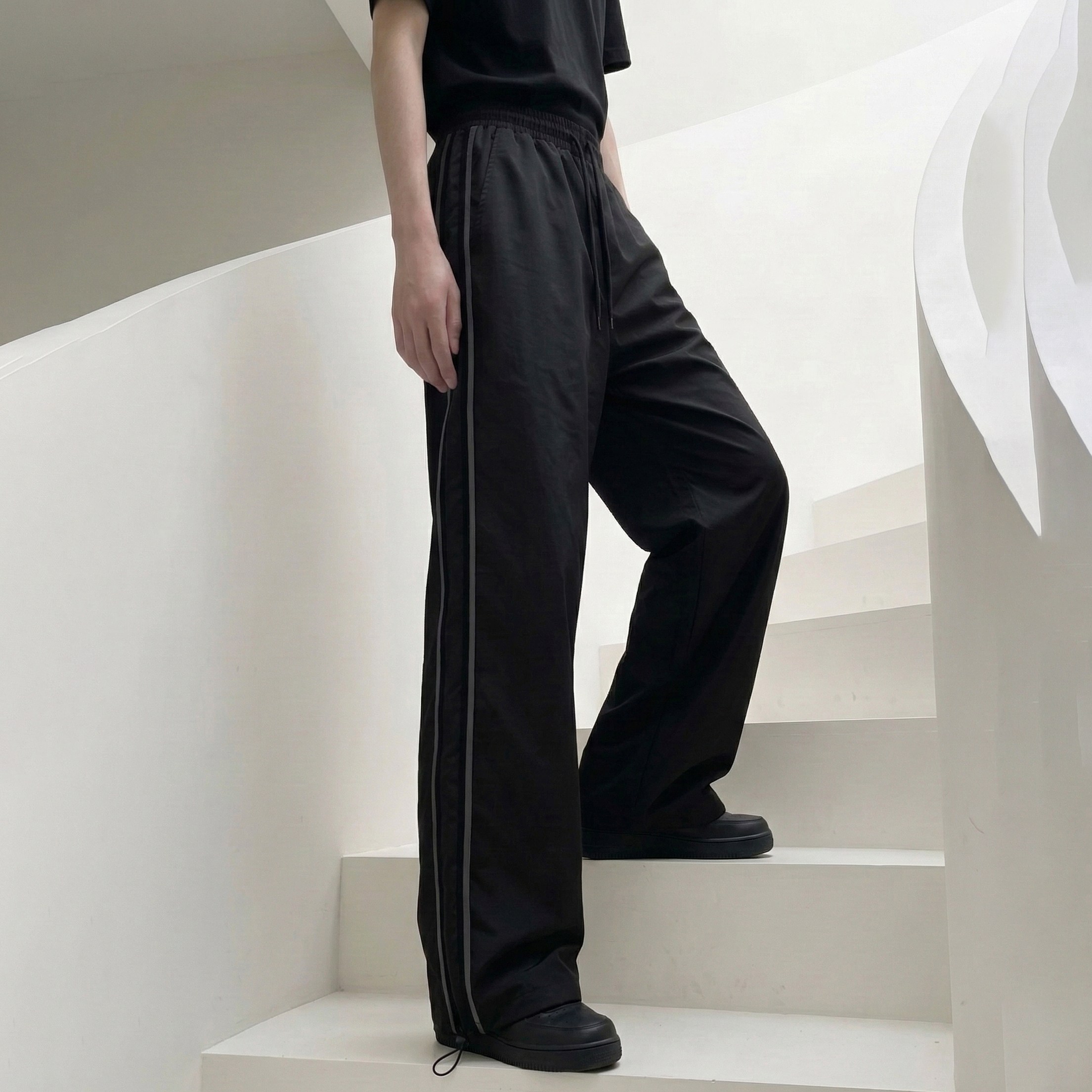 66inch 바스락 와이드 팬츠 스트링 조거 아노락 바지 26,900원