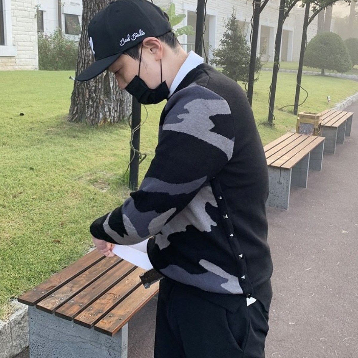 투솜 여성골프니트 남성골프니트 여성골프웨어 겨울골프웨어 가을골프의류 골프니트 스퀘어 찡 카모플라쥬 라운드니트 겨울 니트스웨터 남자 티셔츠 긴팔 골프의류 포근 폭닥 56,050원