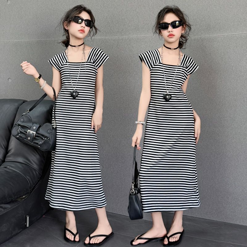 해피유통 여아 여름 스트라이프 민소매 원피스 심플 디자인디자인14세 이상 16,250원