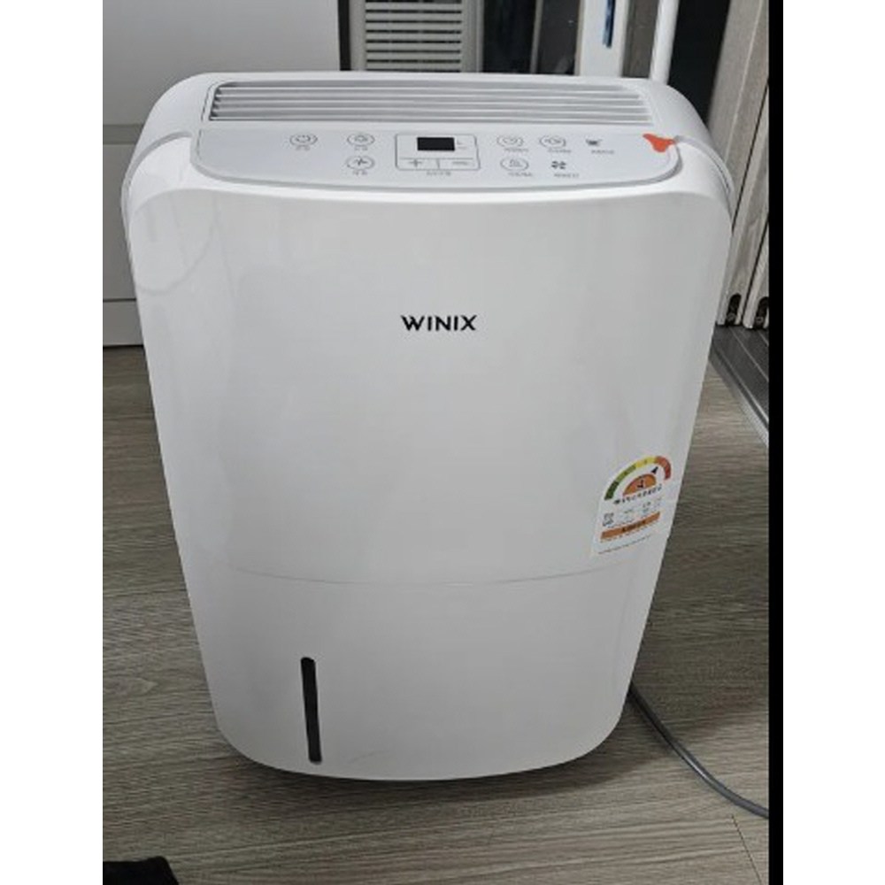 위닉스 뽀송 제습기 12L DXAW120-NYK 250,000원