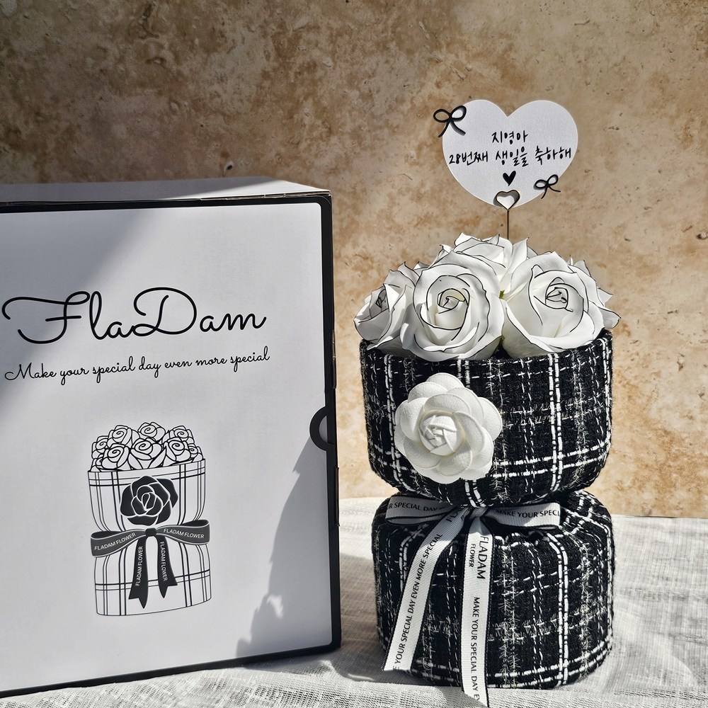 [플라담] 토퍼무료증정 명품 꽃다발 생일 기념일 선물 포장 패키지 36,900원