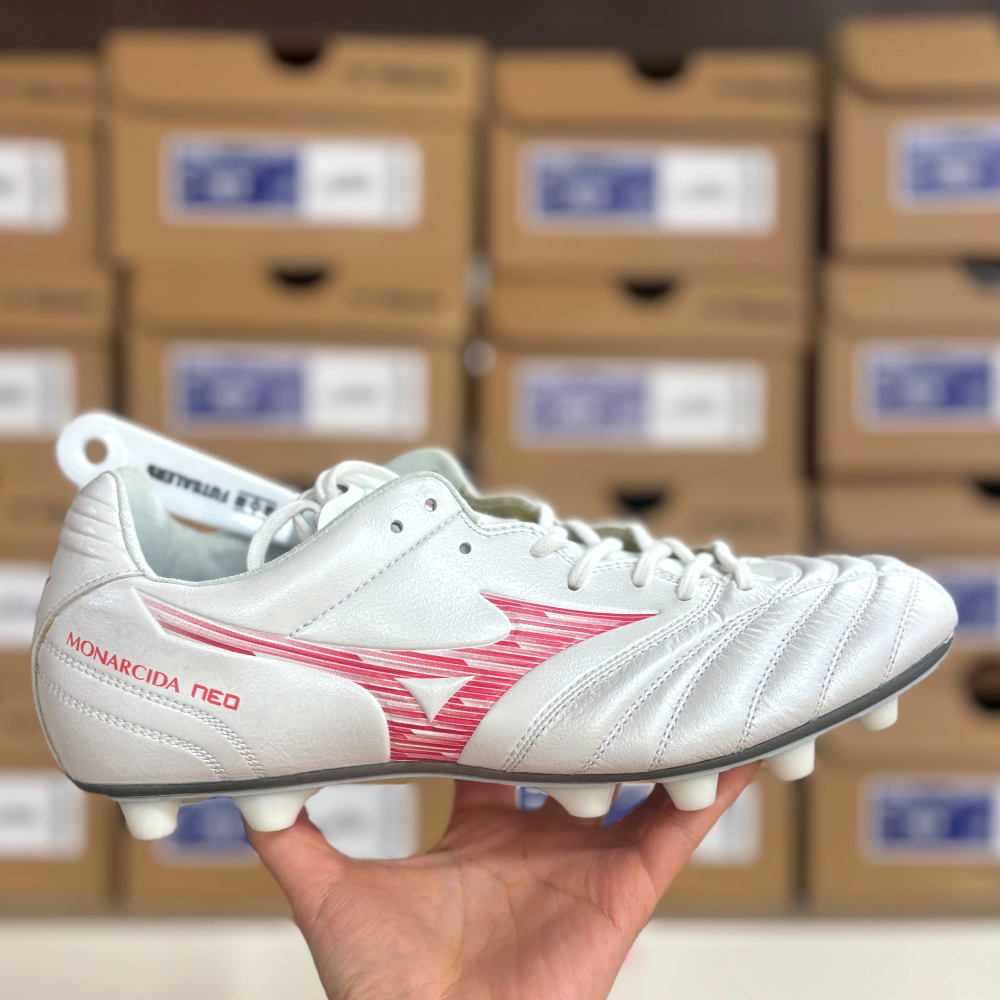 미즈노 발볼넓은 맨땅 인조잔디 겸용 축구화 모나르시다 네오 3 엘리트 캥거루가죽 AG HG 119,800원