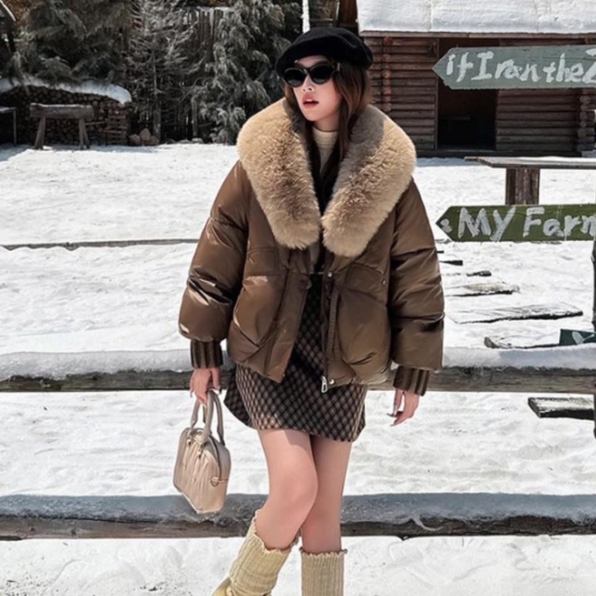 넥퍼 장식 여성 베이직 가벼운 패딩 점퍼 겨울 아우터 138,330원