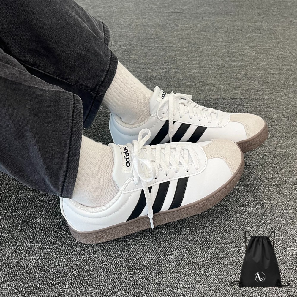 (백화점 정품) 아디다스 스니커즈 화이트 블랙 데일리 신발 운동화 남녀공용 발편한 이쁜 운동화 스포젠가방 67,900원