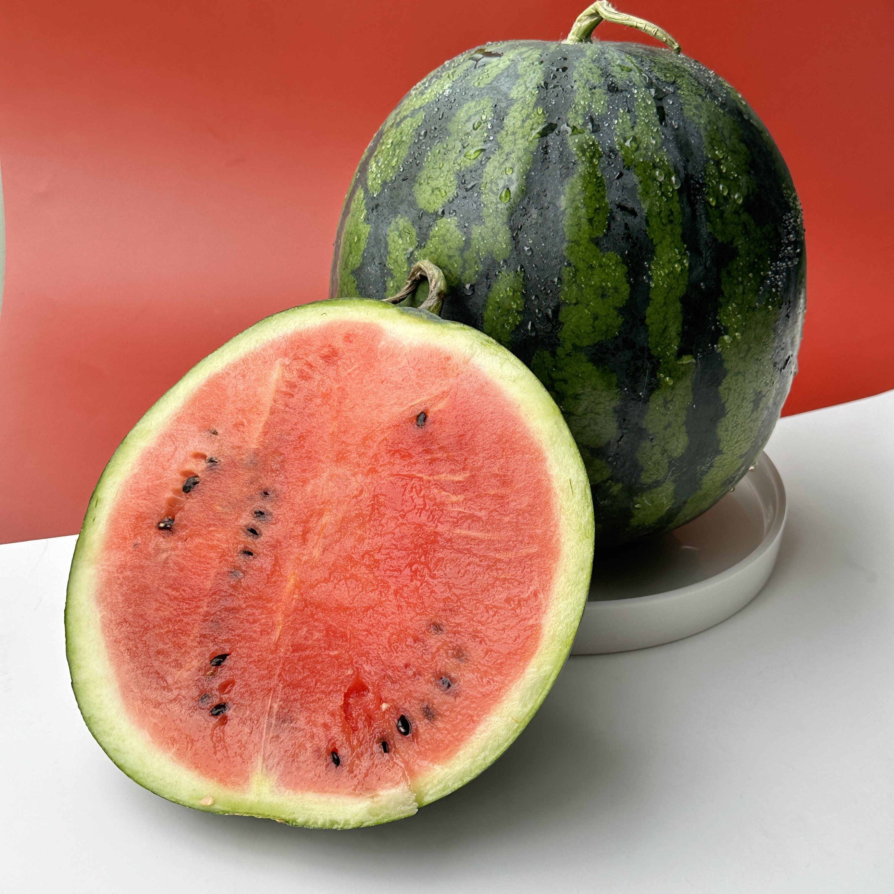 프리미엄 고당도 맛있는 꿀 수박 못난이 쥬스용 수박 7-8kg 산지직송 가정용 2025년 수박 첫 출하 33,000원