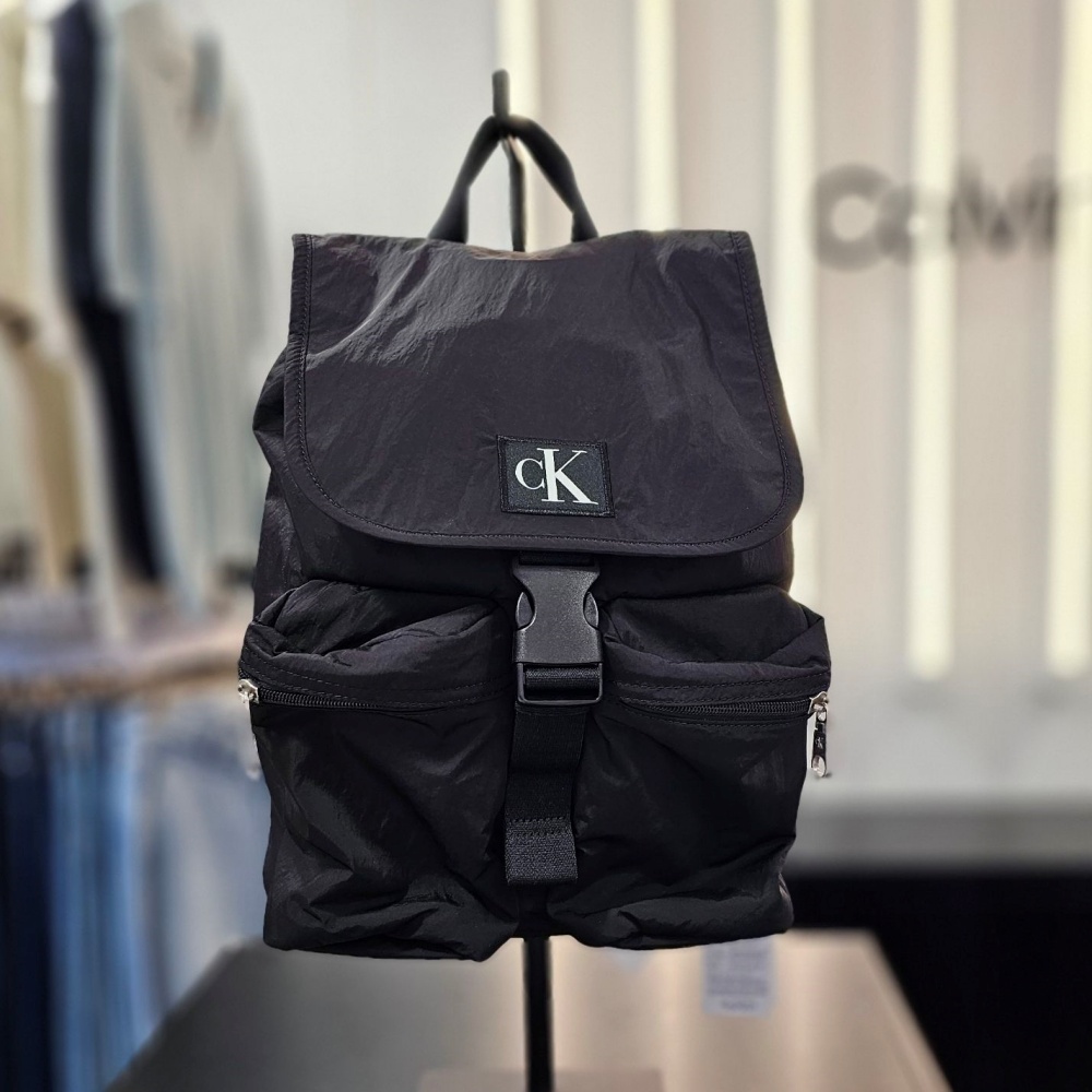 캘빈클라인 진 여성 CKJ 씨티 나일론  투 포켓 캠퍼 백팩 가방 DH3331-001 118,000원