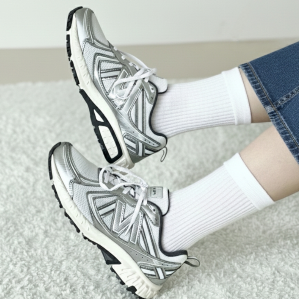 국내매장정품 뉴발란스 410 남녀공용 운동화 트랜디 스니커즈 데일리슈즈 여성 런닝화 (Konsai 사은품 증정) 98,500원