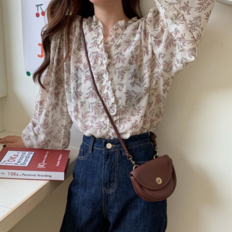 여성 프릴 셔링 셔츠 레이스 포인트 플라워 블라우스 24,250원