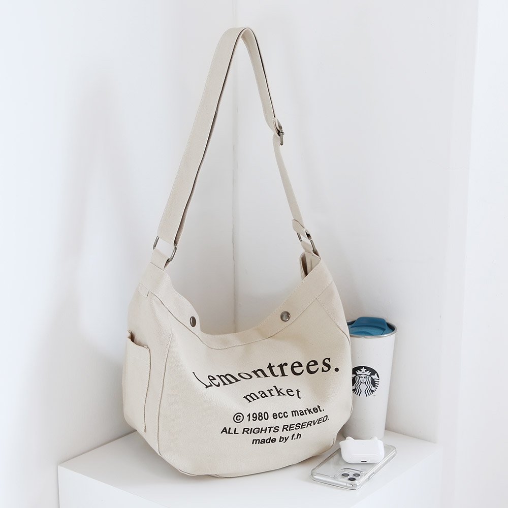 라문 레몬마켓 하프문 레터링 에코백 14,830원