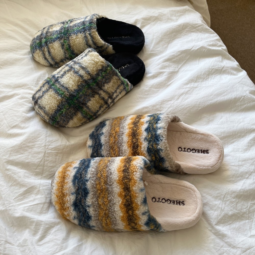 A의취향 도톰 털실내화 푹신한 겨울 실내 슬리퍼 22,800원