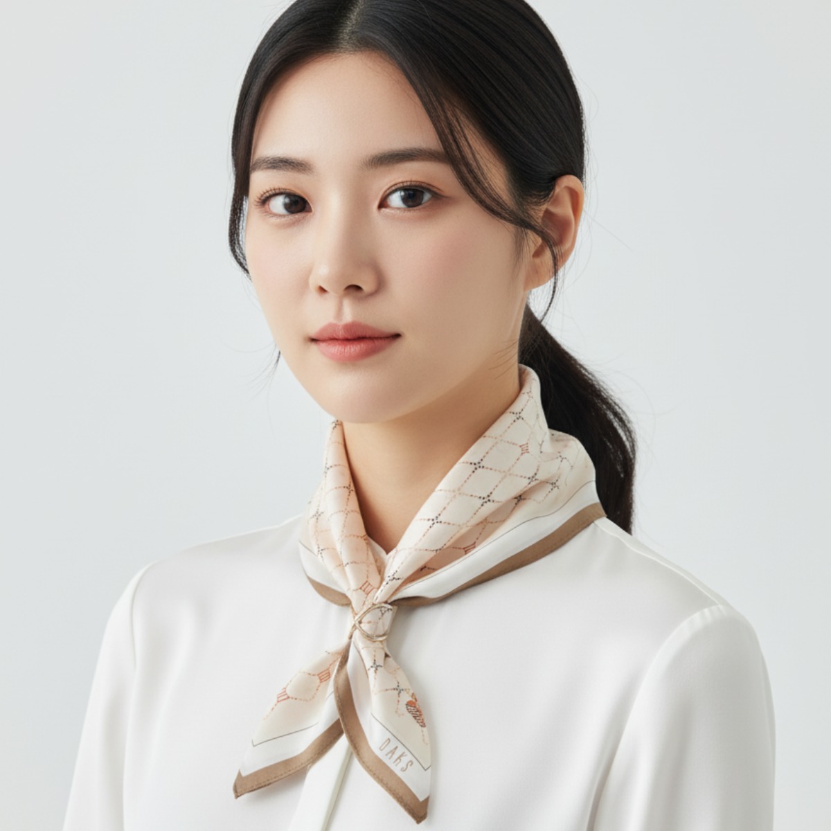 닥스 까멜리아 쁘띠 스카프 겸 손수건(스카프링,선물포장,쇼핑백) 29,000원