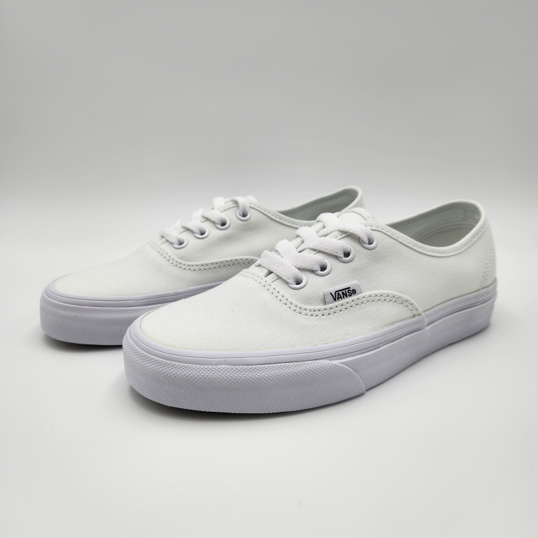 [국내매장상품] 반스 운동화 어센틱 트루화이트 VN000EE3W00 69,000원