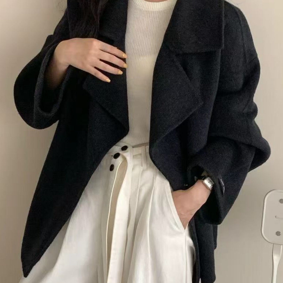 [C&D] 여성 핸드메이드 넓은 카라 투버튼 오버핏 하프 코트 109,000원