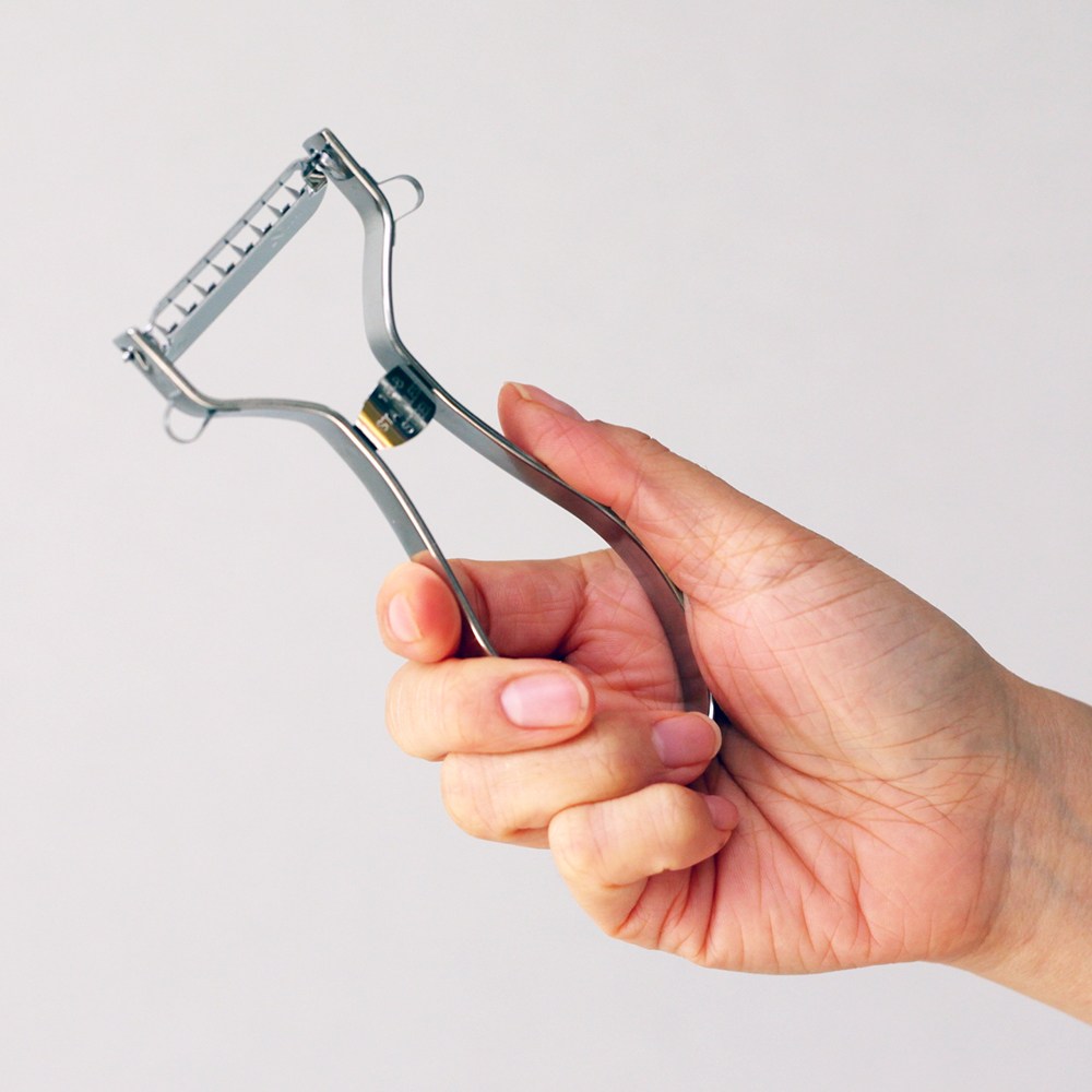 일본 시모무라 감자 필러 양배추칼 무 파 우엉 당근 야채 과일필러 채썰기 슬라이서 24,500원