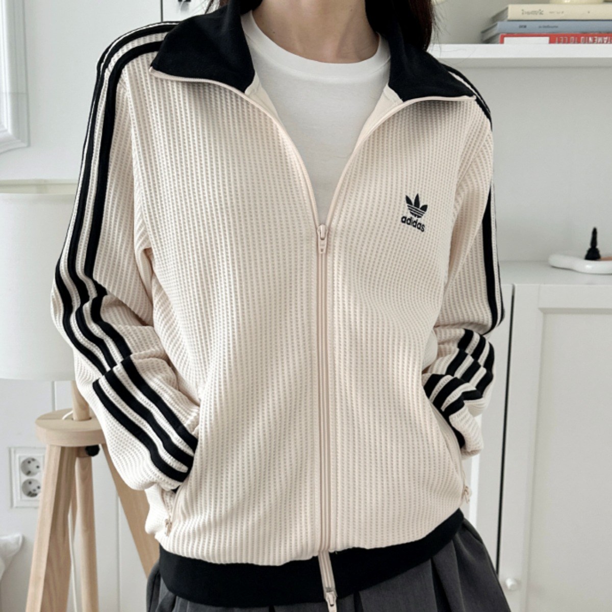 아디다스 아디컬러 클래식 와플 남여공용 져지 재킷 + 제타샵 다용도백 증정 154,000원
